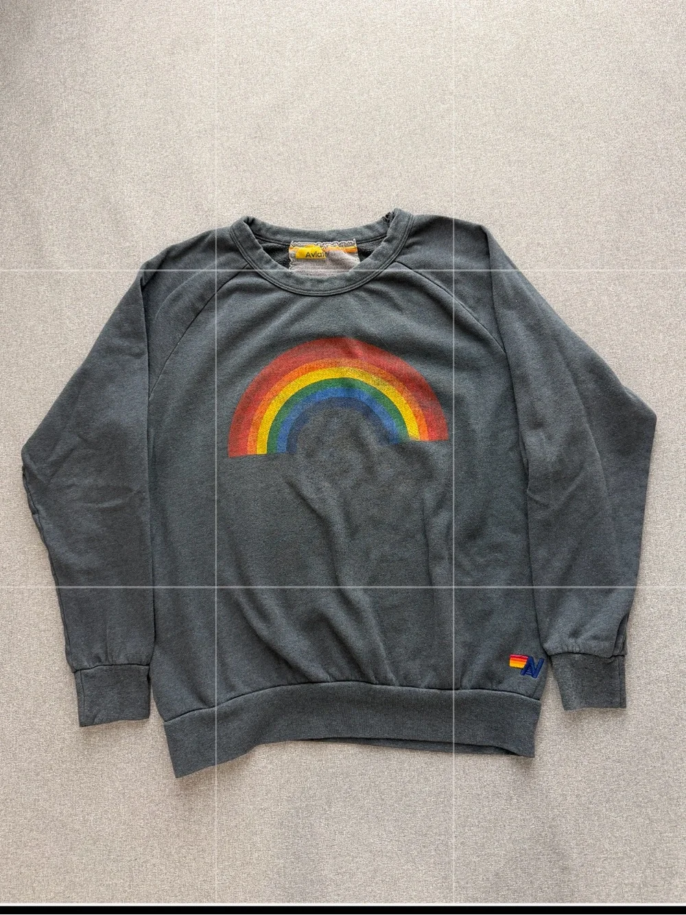 Aviator Nation Rainbow Graphic Print Crew Neck
Sweatshirt Size M - Picture 2 of 8